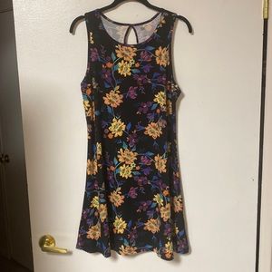 Sleeveless flower dress